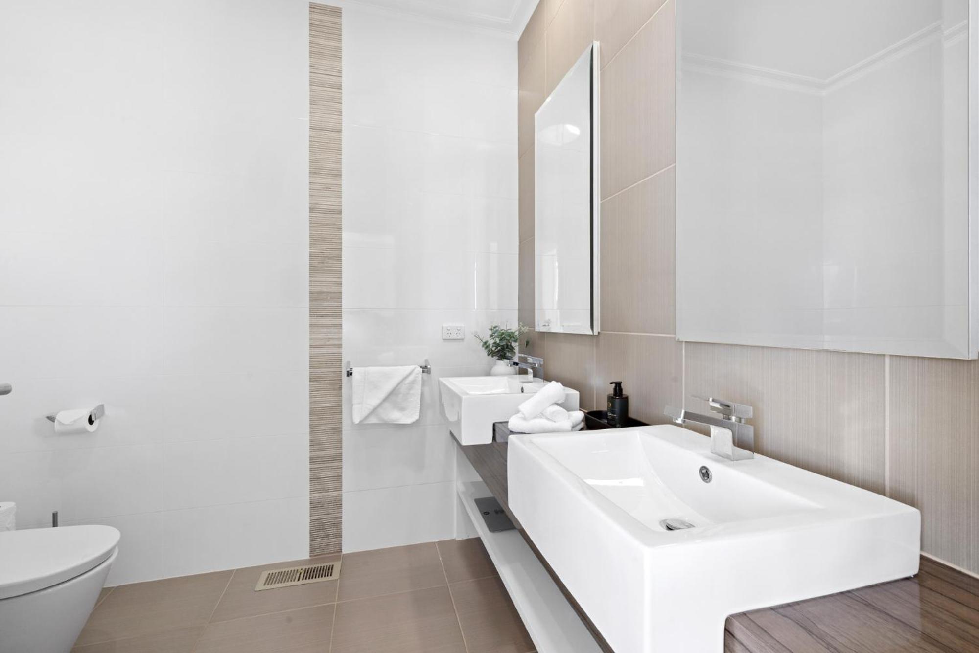 Serendib Luxury Sorrento Resort Living Exterior photo